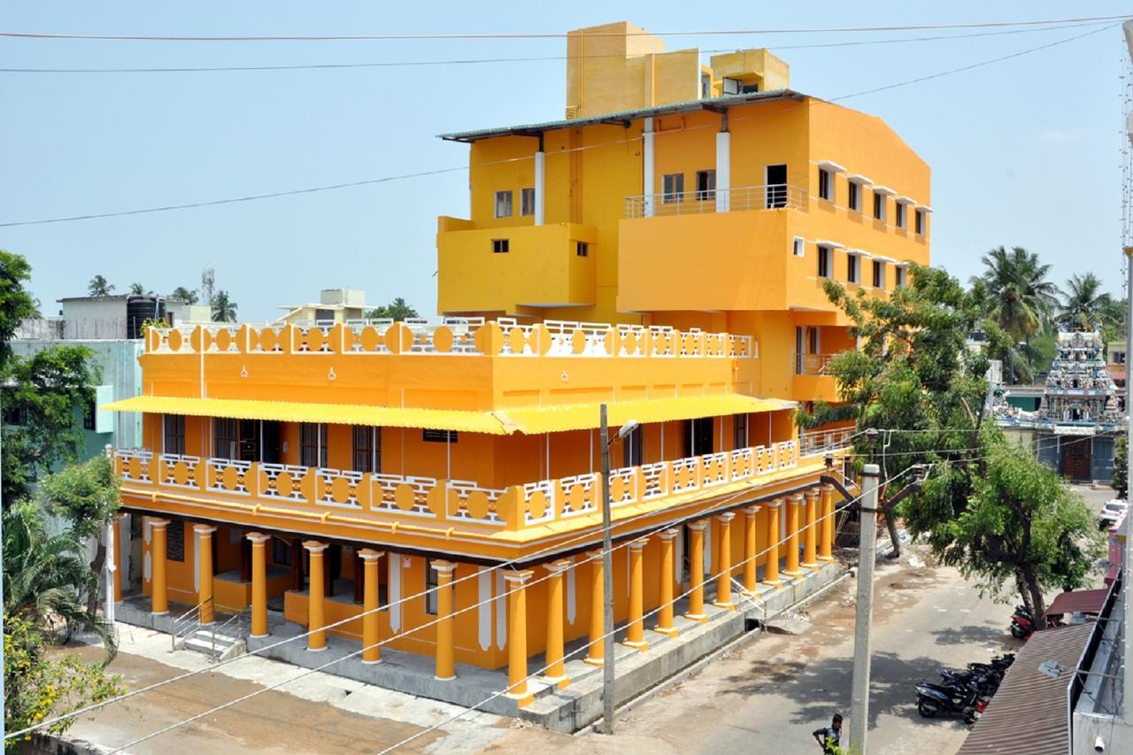 Hotel Anandhiram Heritage Karaikal Kültér fotó
