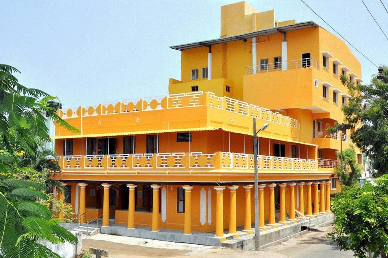 Hotel Anandhiram Heritage Karaikal Kültér fotó